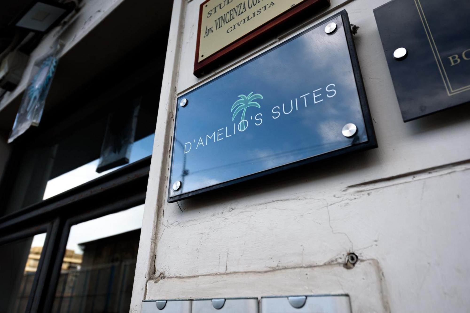 D'Amelio'S Suites Наполи Екстериор снимка